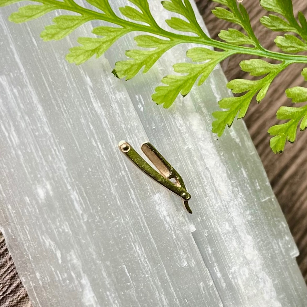 BVLA Straight Razor 14K Yellow Gold Threaded End